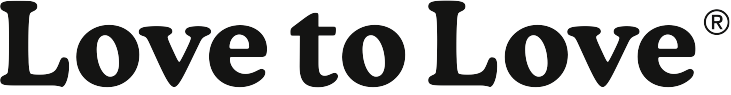 Logo elegante con scritta 'Love to Love' in caratteri neri.